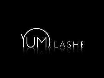 Logo Yumi Lashes